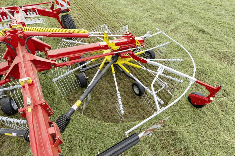 Un andaineur double de 8,4m pour Pottinger. Photo: Pottinger