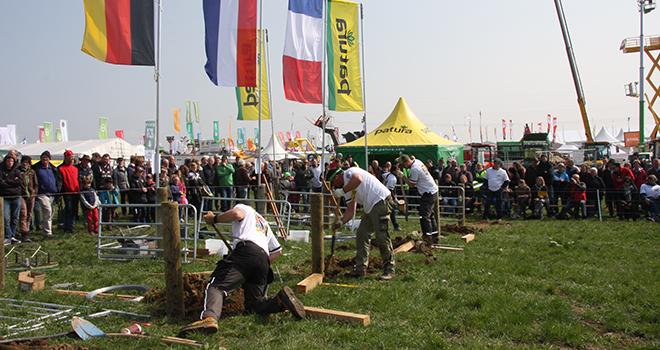7e édition du championnat de France de pose de clôture électrique. © Patura
